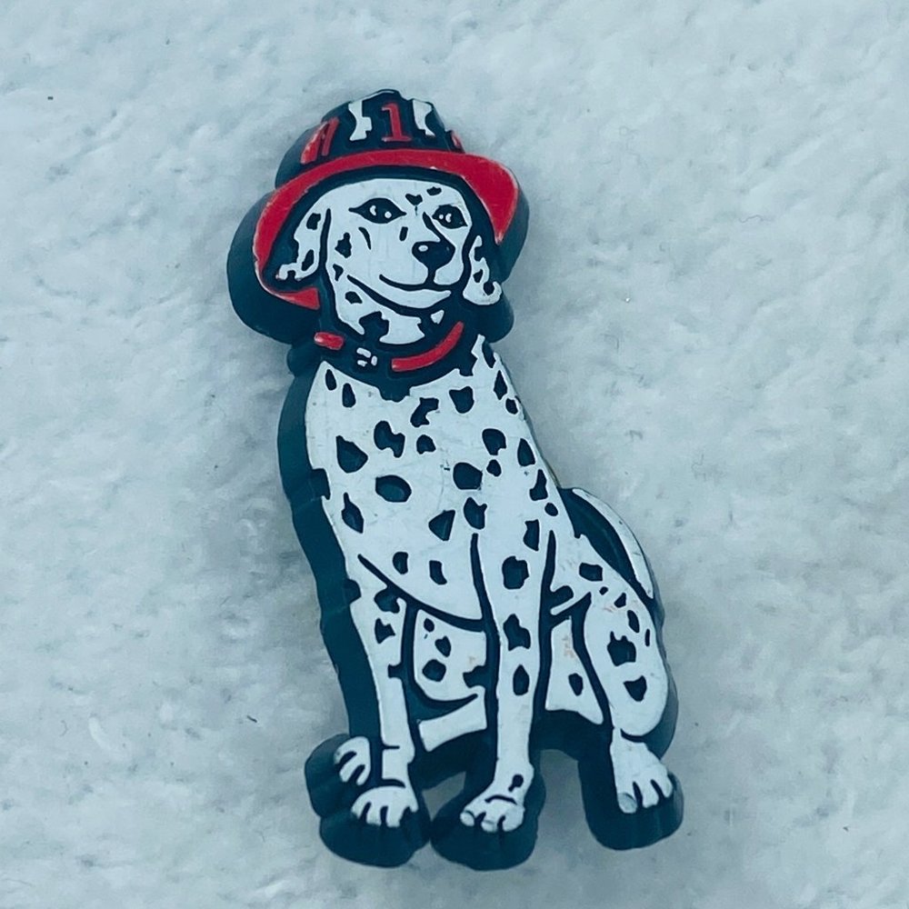 Firehouse Dalmation Dog Fire Hat Tie Tack Lapel Pin Jewelry Brooch Plastic - Picture 5 of 10
